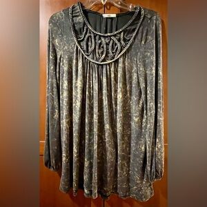 WOMENS LONG SLEEVE
EASEL
SIZE SMALL